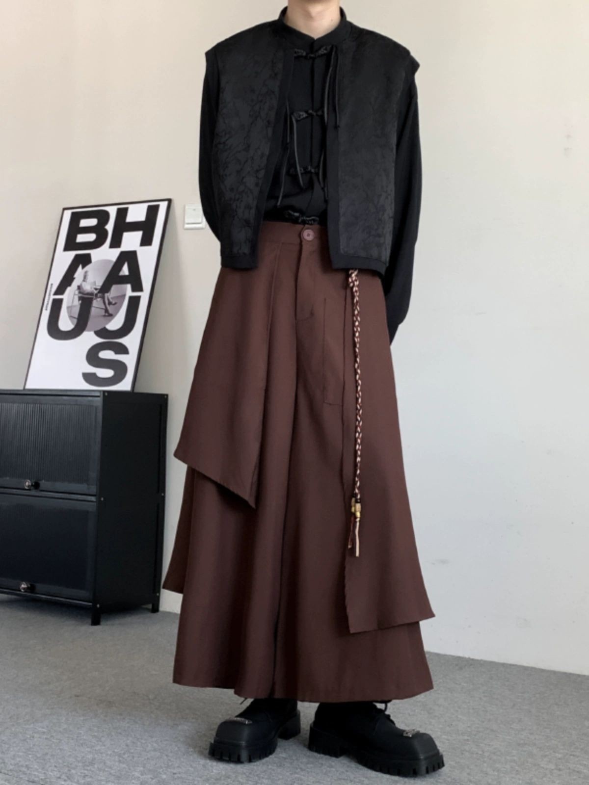 Men's Irregular Kendo Samurai Wide-Leg Pants - Image 4